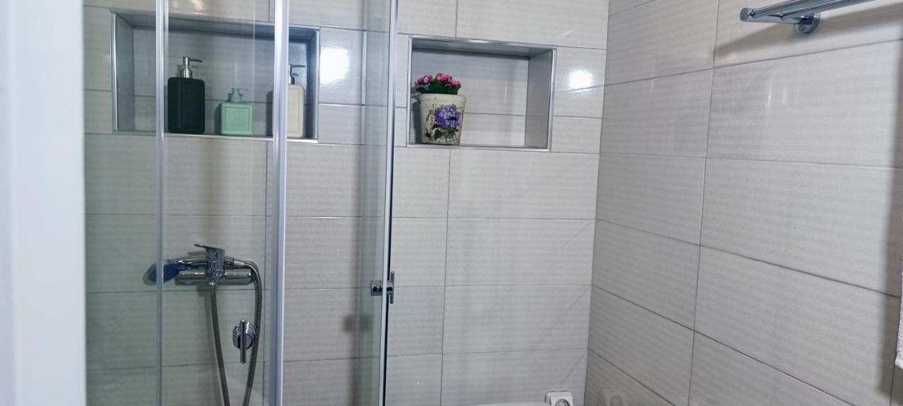Pnoe D'Athenes Appartement Buitenkant foto