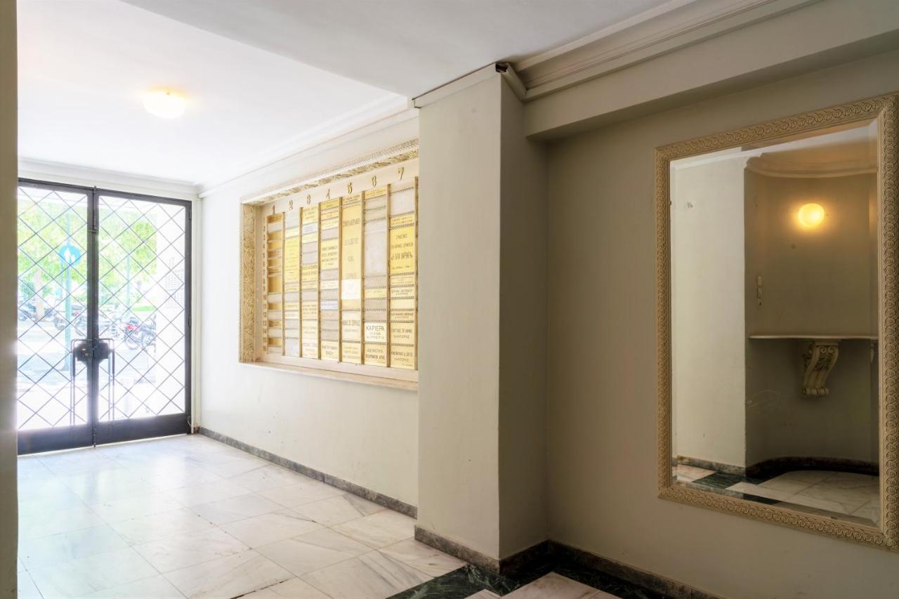Pnoe D'Athenes Appartement Buitenkant foto