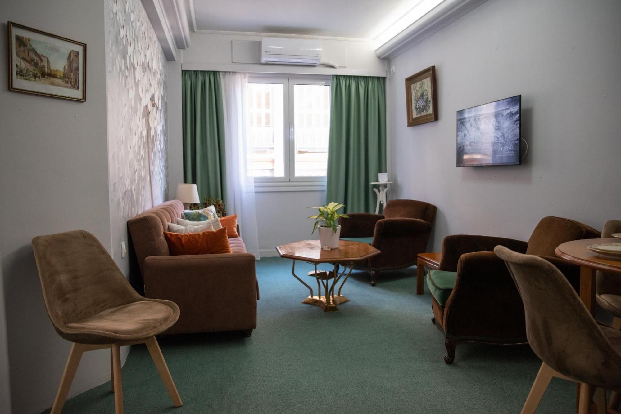 Pnoe D'Athenes Appartement Buitenkant foto