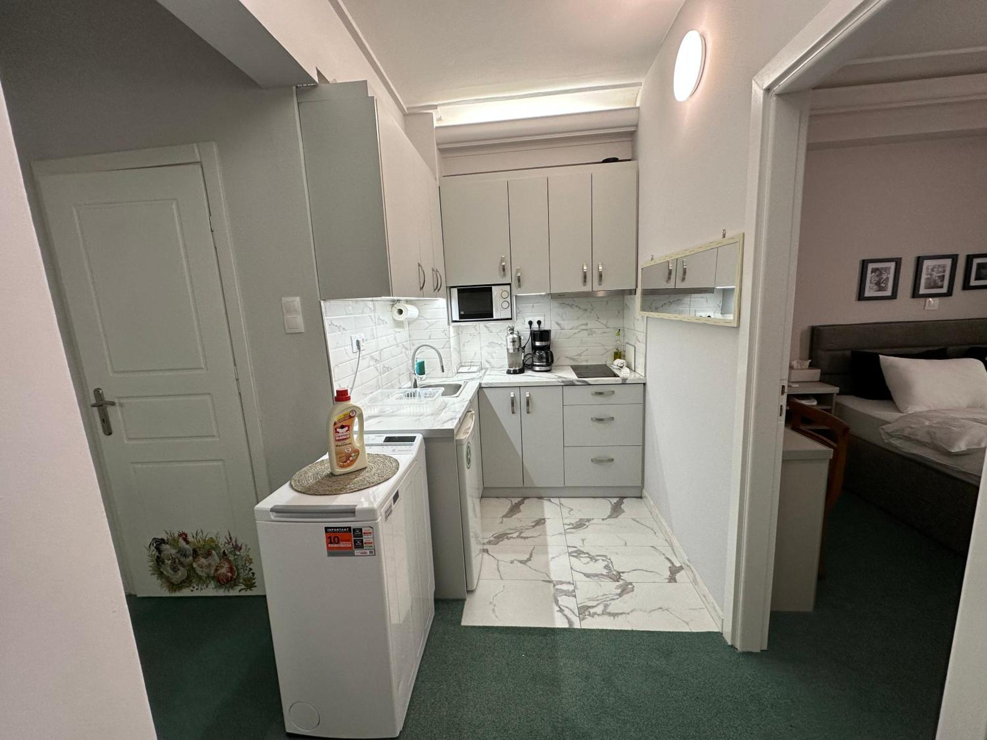 Pnoe D'Athenes Appartement Buitenkant foto