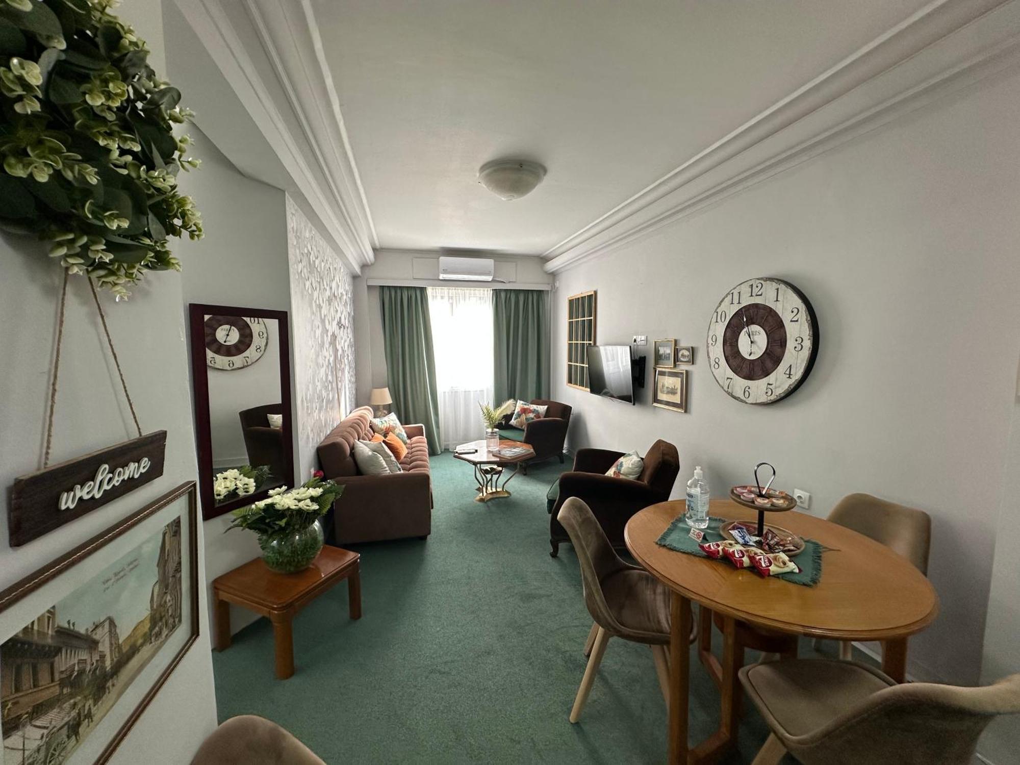 Pnoe D'Athenes Appartement Buitenkant foto